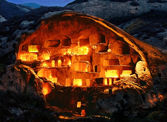 ¾